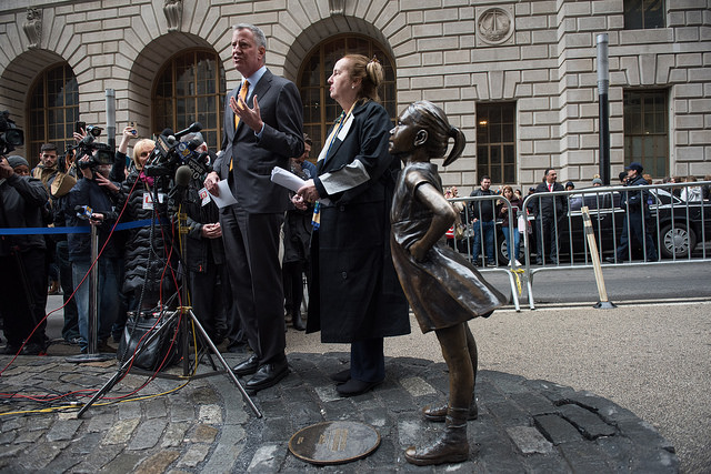 de Blasio Brewer fearless girl